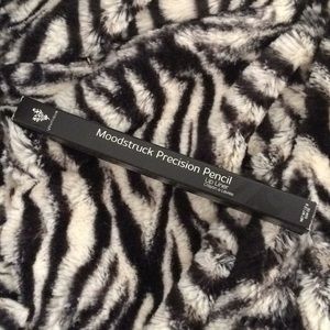 Younique Moonstruck Precision Lip Liner Pencil New
